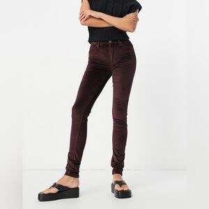Levi’s 721 high rise skinny jeans purple